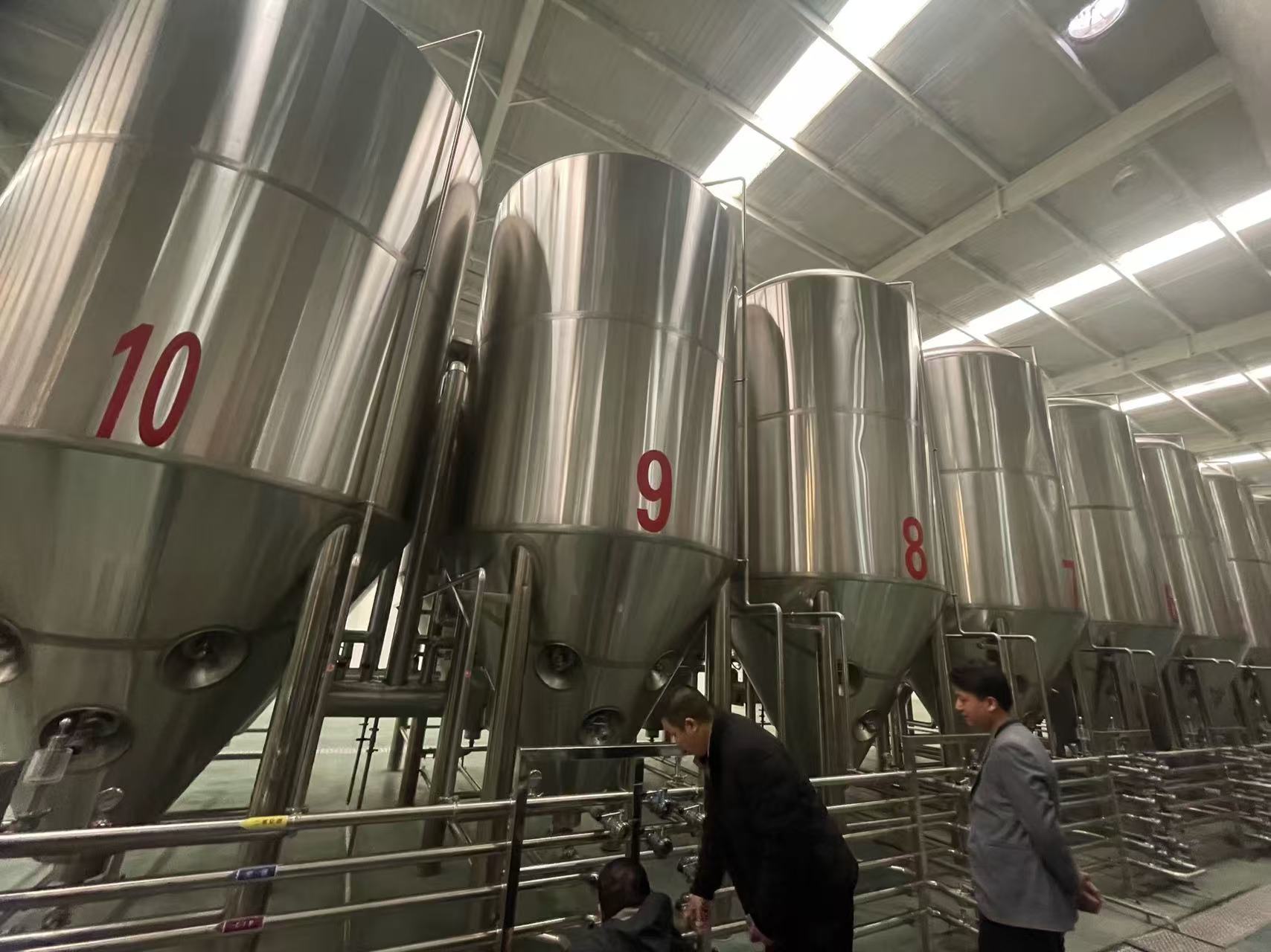太和精酿啤酒设备厂—平面布置、设备设计、制造、调试、培训等一条龙服务